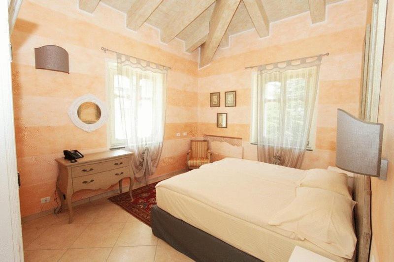 Villa Morneto Vignale エクステリア 写真
